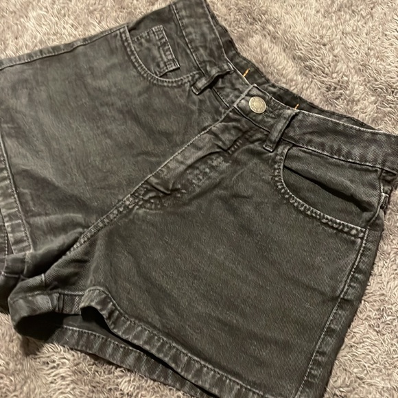 XS black shorts - Picture 2 of 5